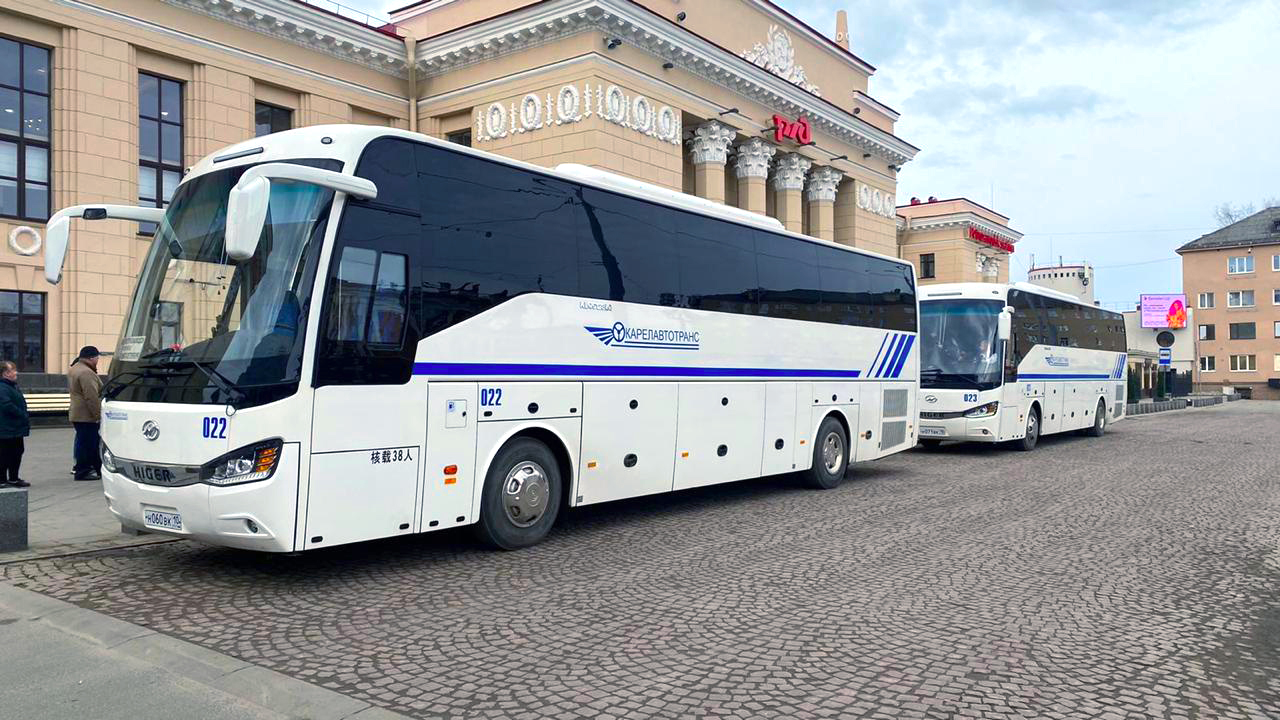 Глава Карелии представил новые автобусы для междугородних маршрутов (ФОТО и ВИДЕО)