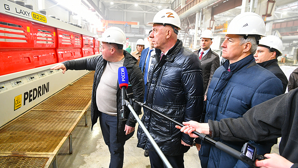 Глава Карелии представил полпреду президента РФ Александр Гуцану проекты в сфере импортозамещения