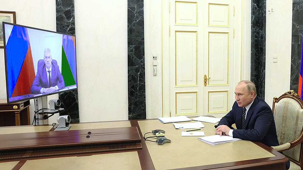 Президент России отметил положительные тенденции в развитии Карелии