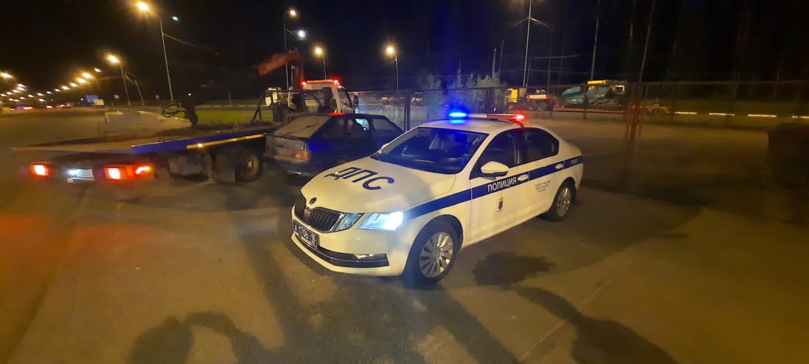 Под Петрозаводском водитель без прав лишился автомобиля прямо на дороге