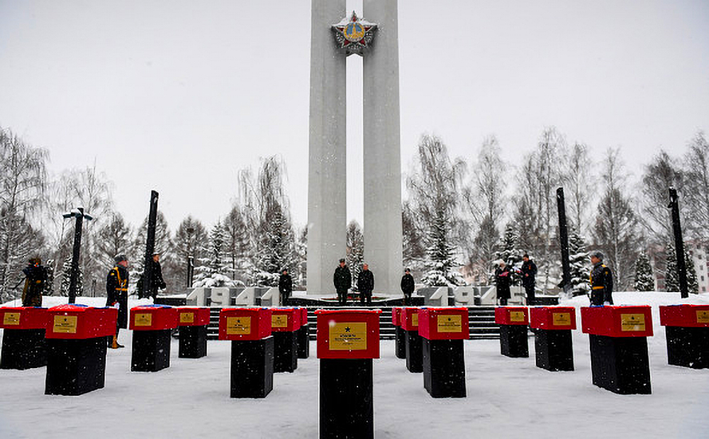 Более 20 воинских захоронений восстановят в Карелии 