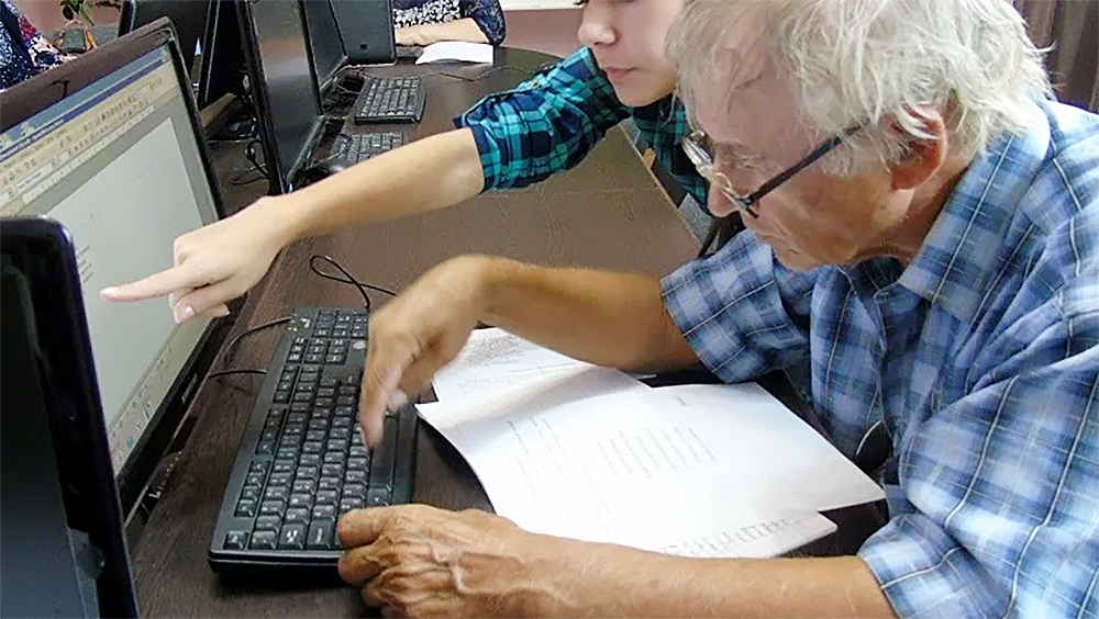 Пенсионеров Карелии приглашают на бесплатные курсы компьютерной грамотности