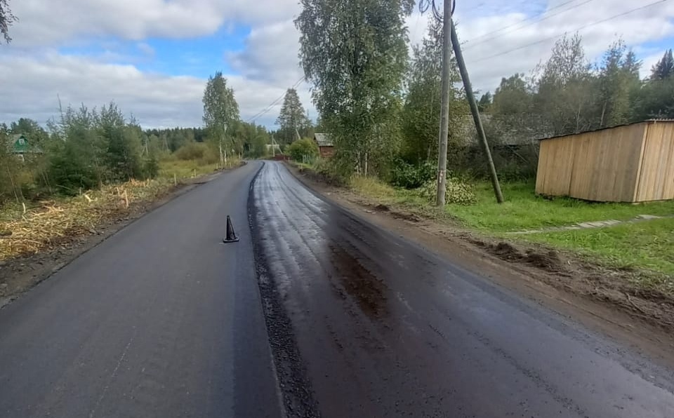 Ремонт дороги к поселкам в Прионежье Карелии закончат через год