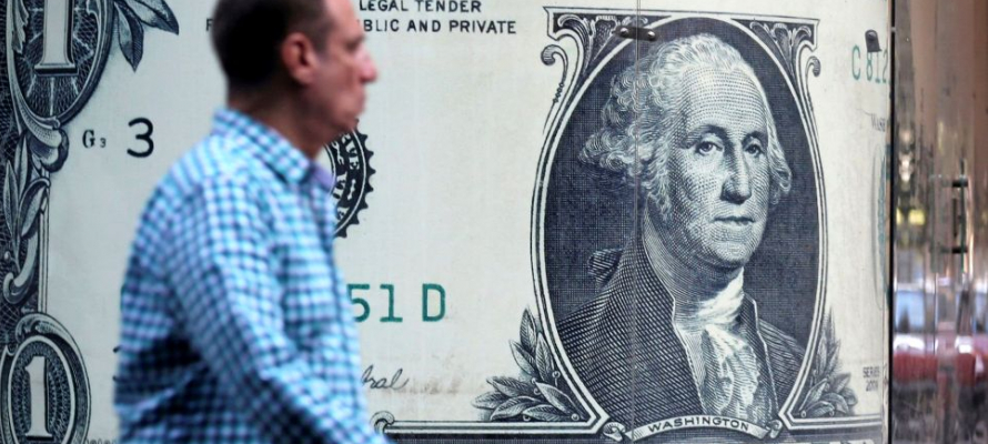 Аналитик: что будет с долларом и евро в ближайшее время