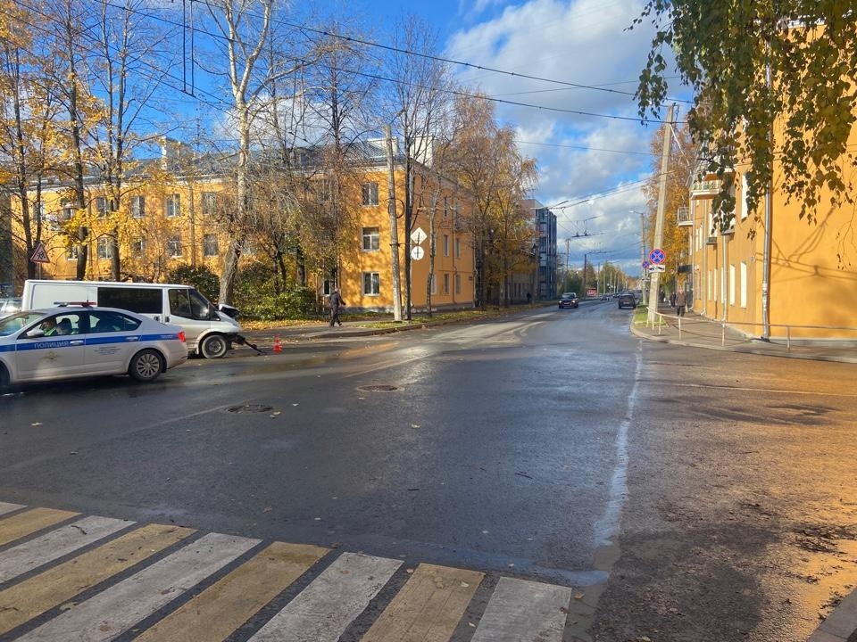 Петрозаводск после 11. Пересечение улиц Луначарского и Декабристов.