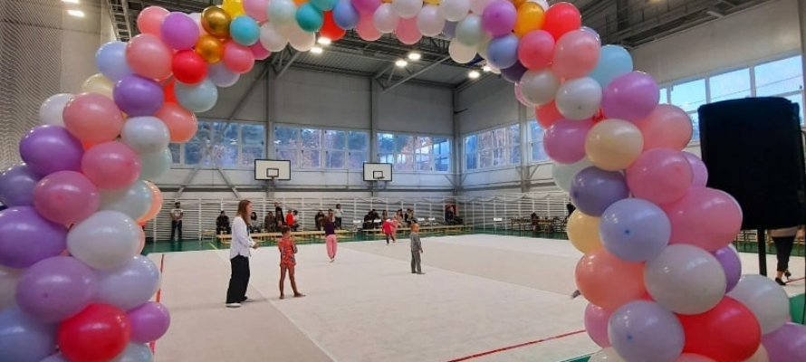 «Это было несбыточной мечтой»: соревнования по гимнастике впервые проходят в райцентре Карелии (ФОТО)