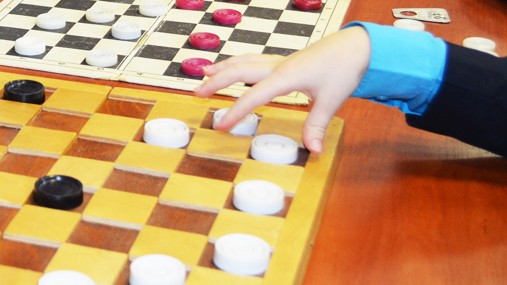 Девятилетний петрозаводчанин заткнул за пояс взрослых шашистов на первенстве Карелии  