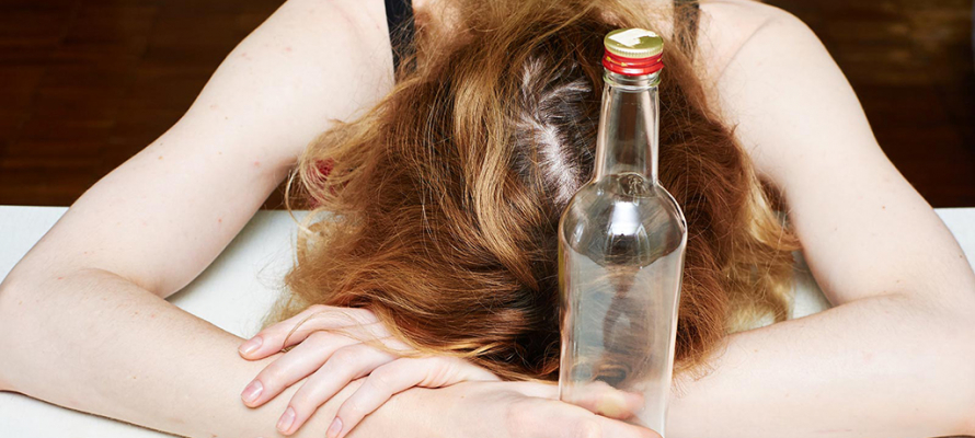 Психиатр-нарколог из Карелии назвала одно из главных отличий женского алкоголизма от мужского