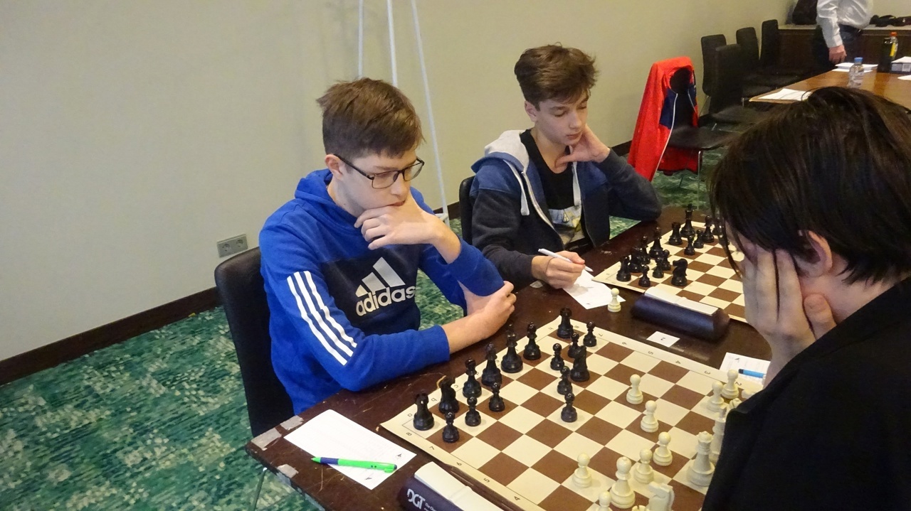 Шахматисты из Петрозаводска стали лучшими на Первенстве Северо-Запада
