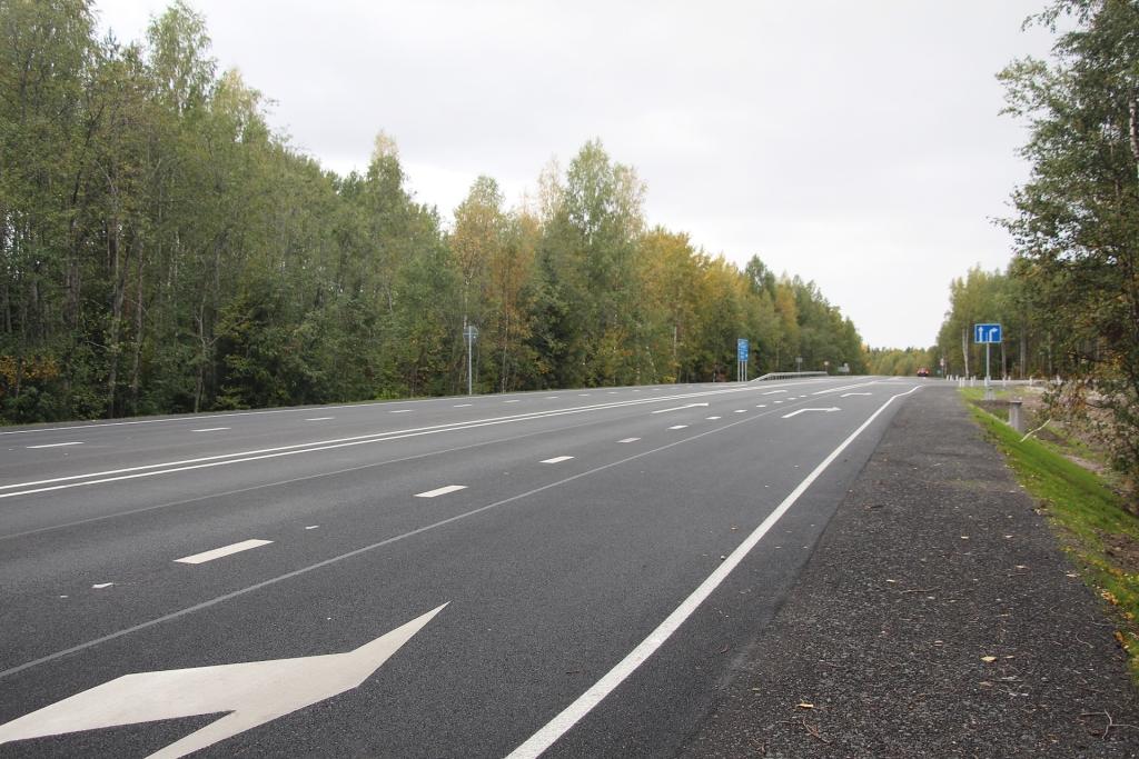 Дорожники ради безопасности расширили трассу на севере Карелии