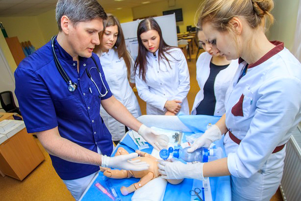 Подготовку студентов — будущих медсестер и фельдшеров — увеличат в Карелии в 2 раза