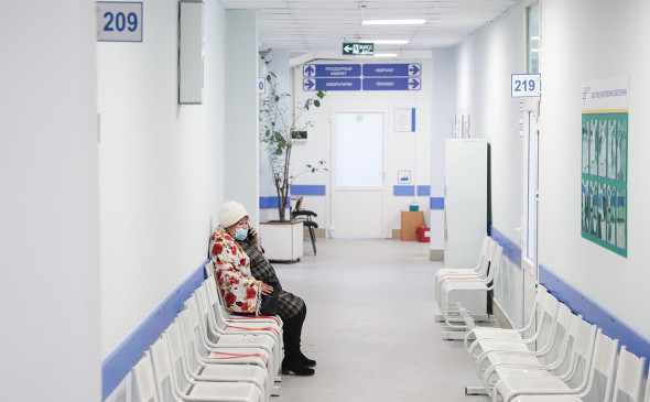 Пожилых людей в Карелии призвали не ходить в гости из-за угрозы гриппа