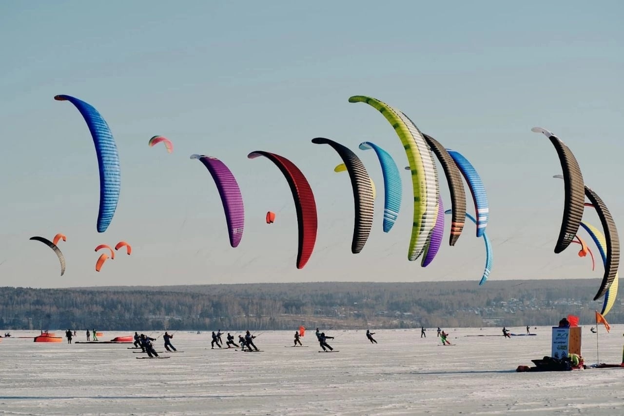 Соревнования по парусному спорту на льду в Петрозаводске можно будет увидеть с берега Логмозеро