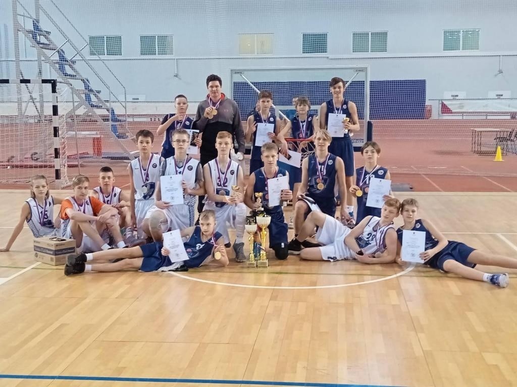 Баскетболисты из Петрозаводска одержали победу на турнире в Мурманске