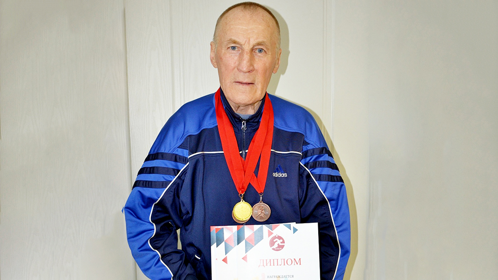 Ветеран бега из Карелии завоевал несколько медалей на всероссийских соревнованиях в Москве