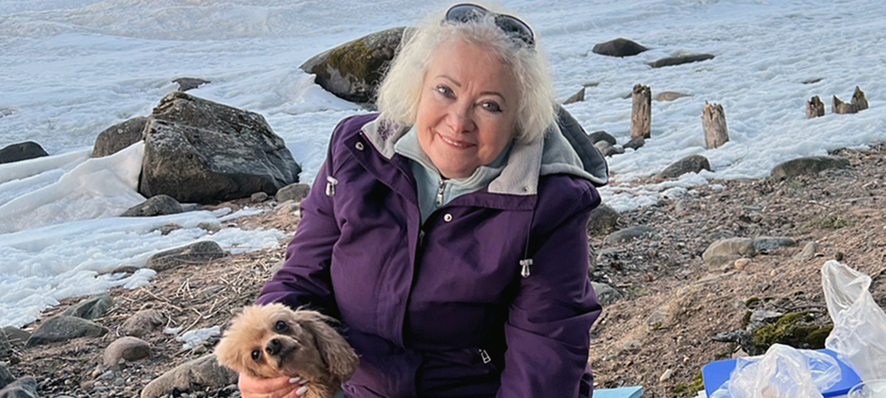 Омбудсмен Карелии устроила пикник на берегу замершего озера (ФОТОФАКТ)