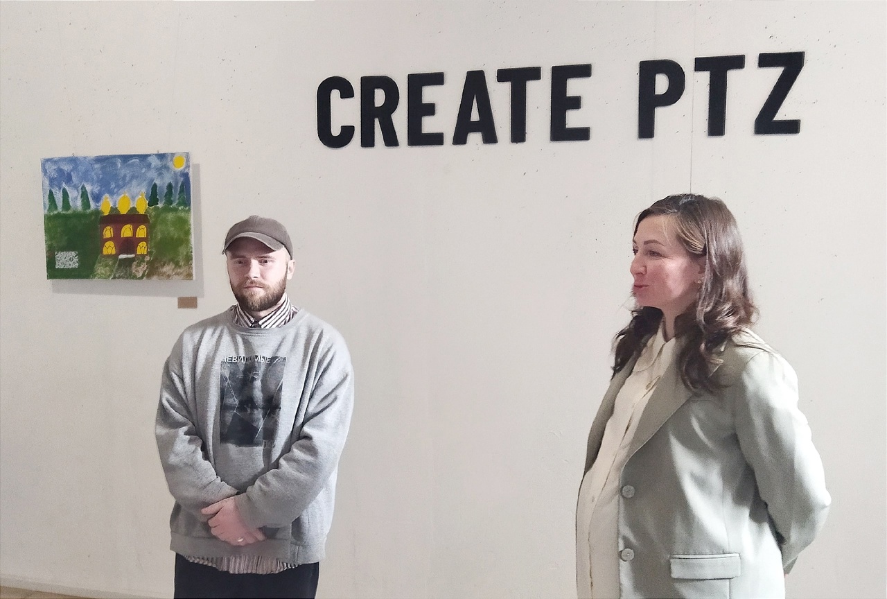 В Петрозаводске открылась выставка работ людей с особенностями ментального здоровья (ФОТО)