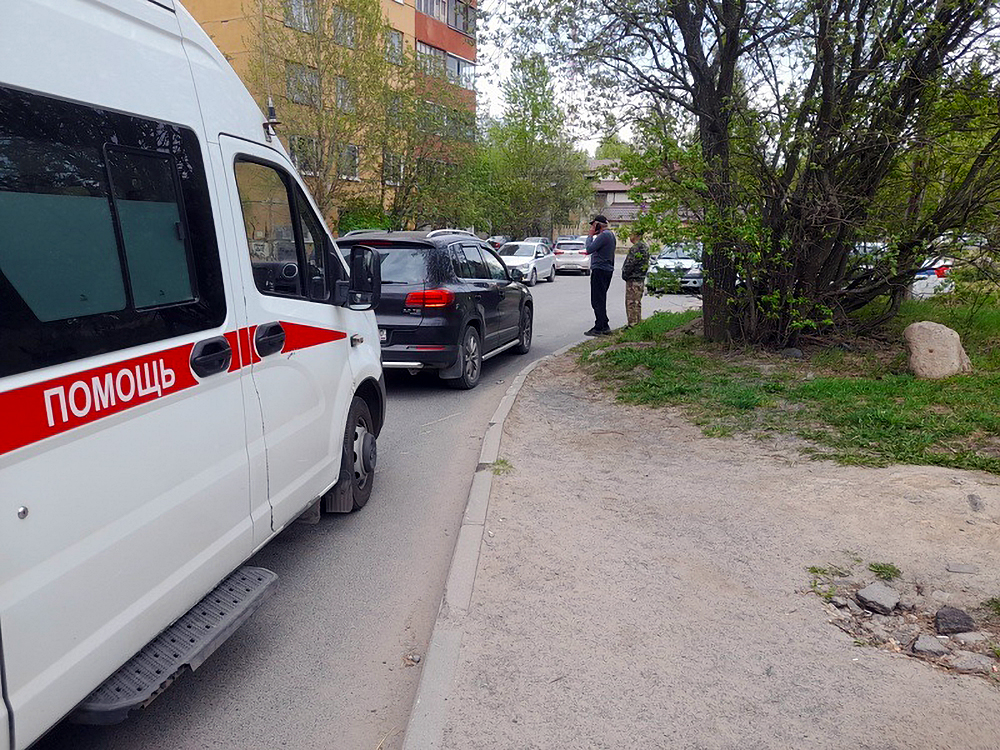 Юная девушка в Петрозаводске попала под колеса иномарки (ФОТО)