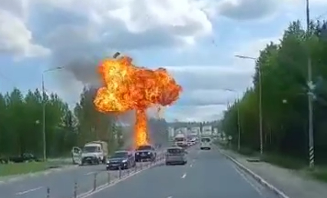 Опубликовано видео взрыва автомобиля недалеко от Петрозаводска (ВИДЕО)