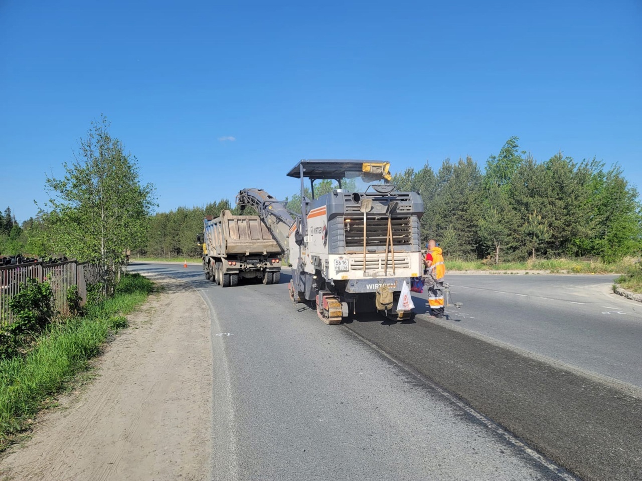 Подрядчик приступил к ремонту оживленной дороги на окраине Петрозаводска