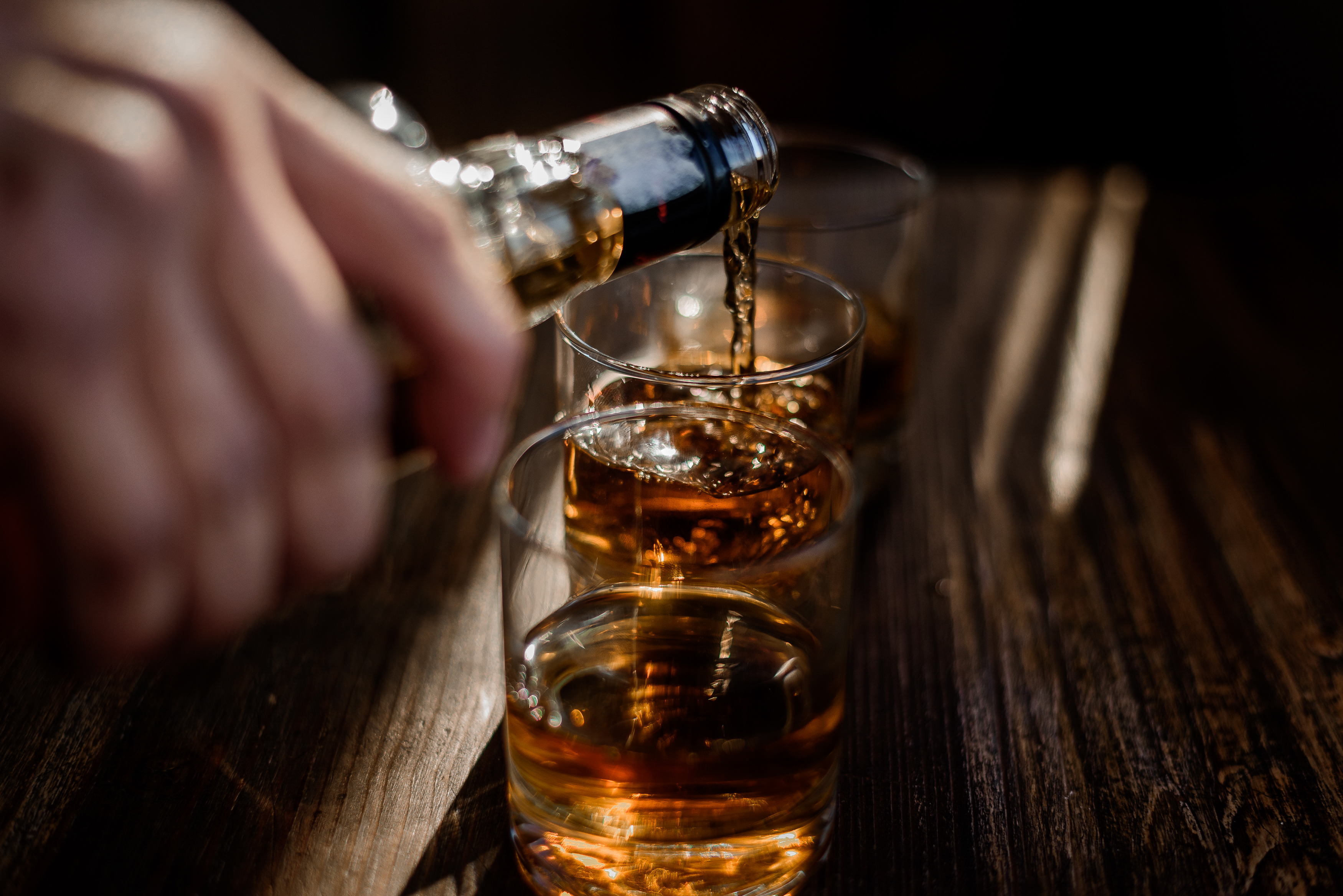 Специалист назвал отличия качественного алкоголя от суррогата