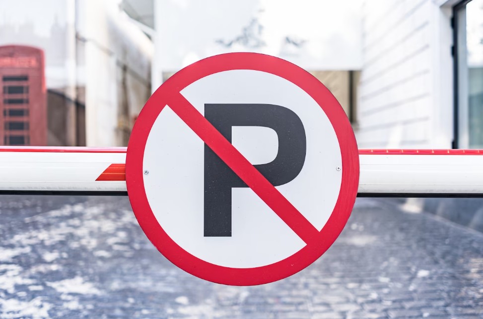 Водителям запретят парковаться еще на одной центральной улице Петрозаводска