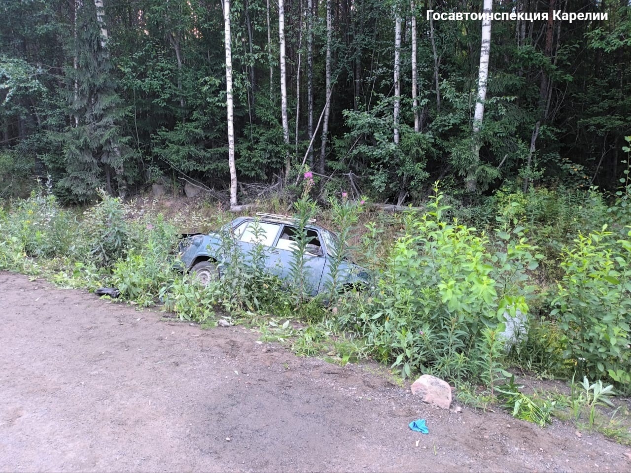 Автомобиль пенсионерки на юге Карелии занесло на дороге (ФОТО)