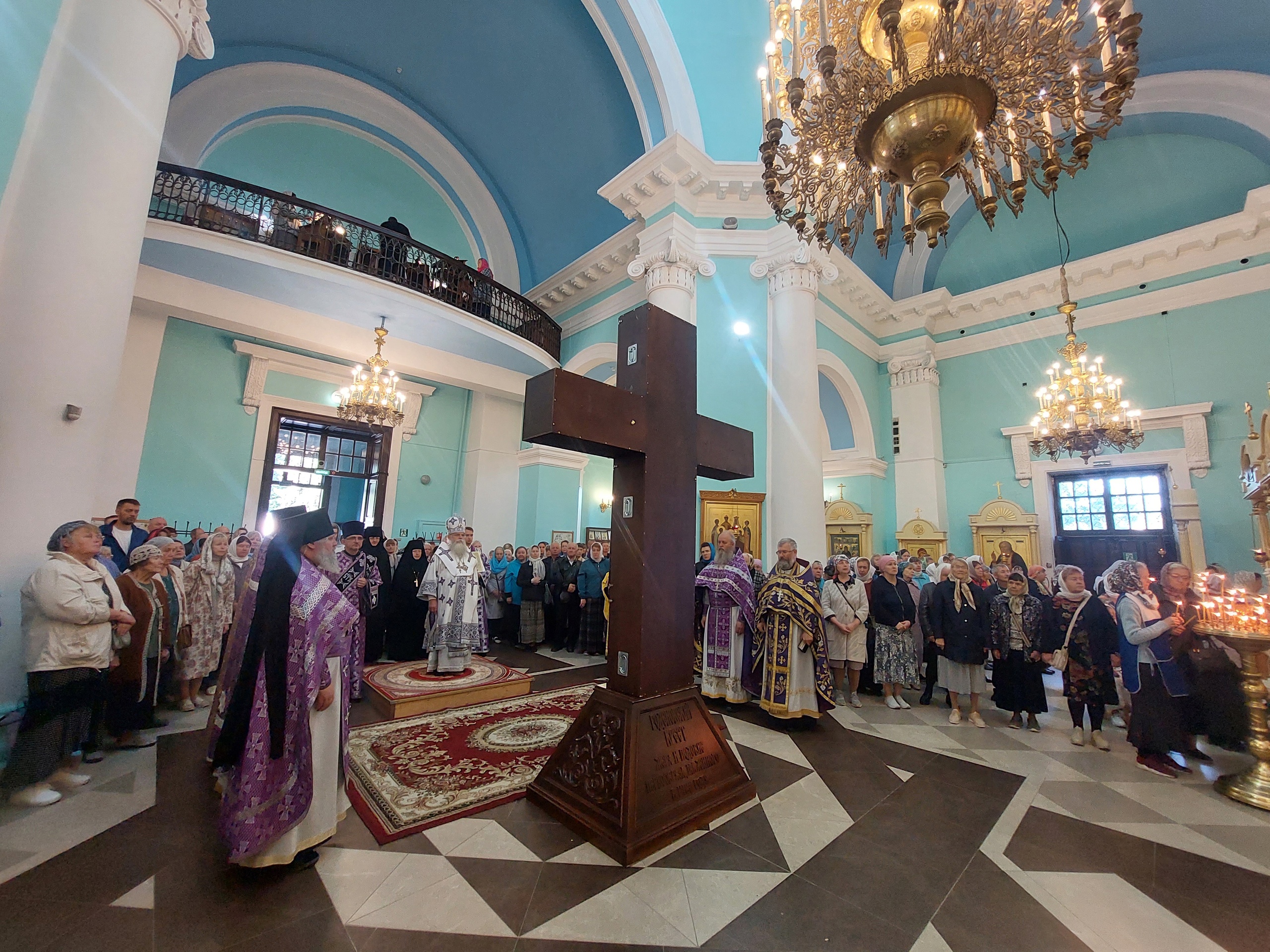 За богослужением в Петрозаводске вознесли молитву о скорейшем мире