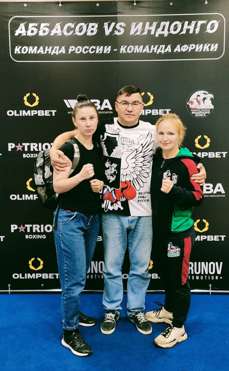 Спортсменки из Петрозаводска вернулись из Орла с наградами женского турнира по боксу