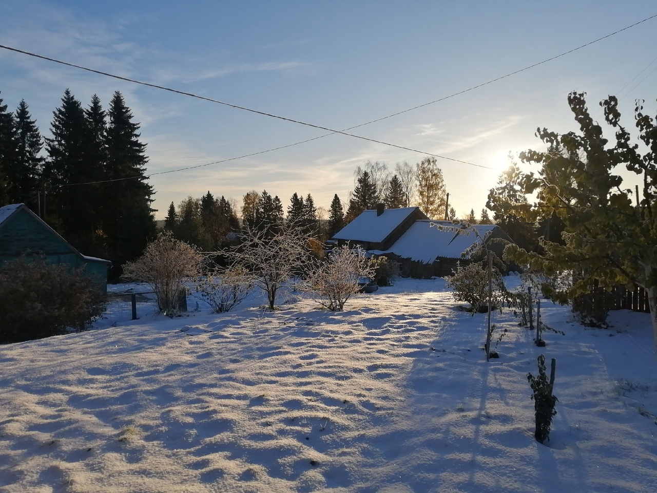 Пригород Петрозаводска завалило снегом