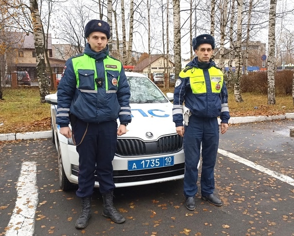 Инспекторы ДПС в Сегежском и Кондопожском районах Карелии помогли автомобилистам в пути