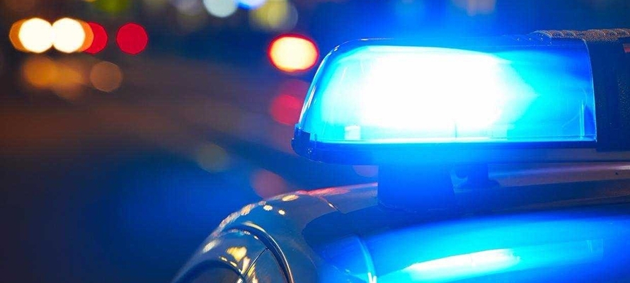 Полиция разыскивает женщину и семилетнего ребенка