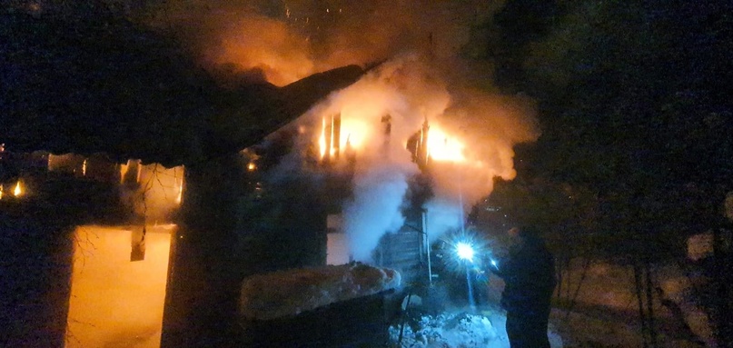 Опубликовали фото нежилого дома в Сортавале, в котором произошел смертельный пожар