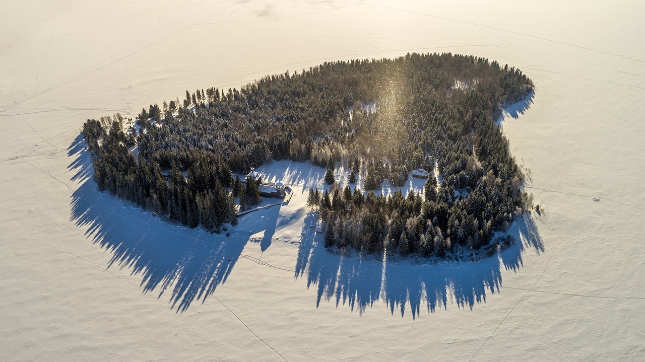 «Зима в Карелии», — известный фотограф запечатлел виды второго пресноводного озера Европы