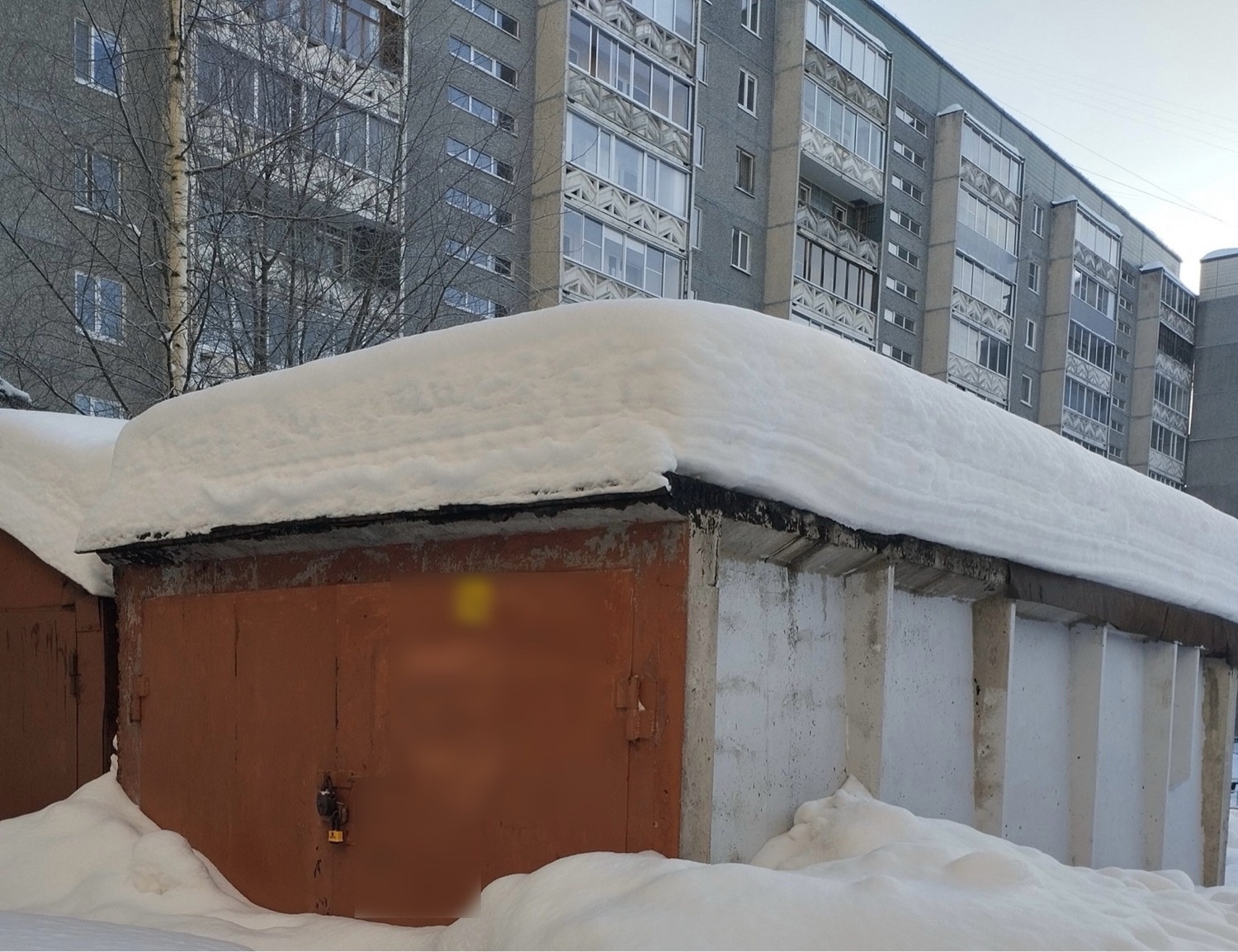 Мэрия Петрозаводска просит убрать незаконные гаражи ко Дню защитника Отечества