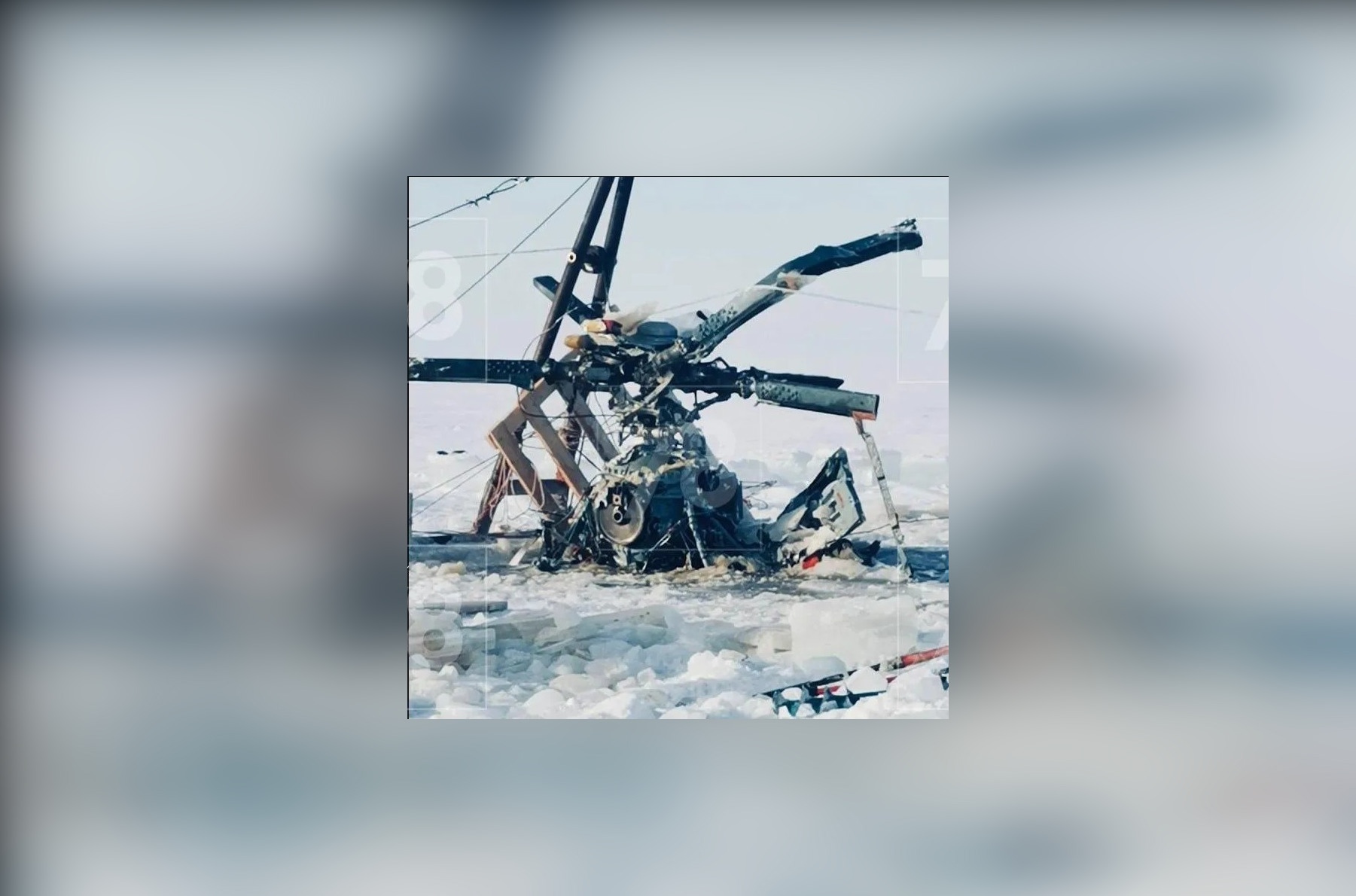 Появились кадры разбившегося в Карелии вертолёта Ми-8
