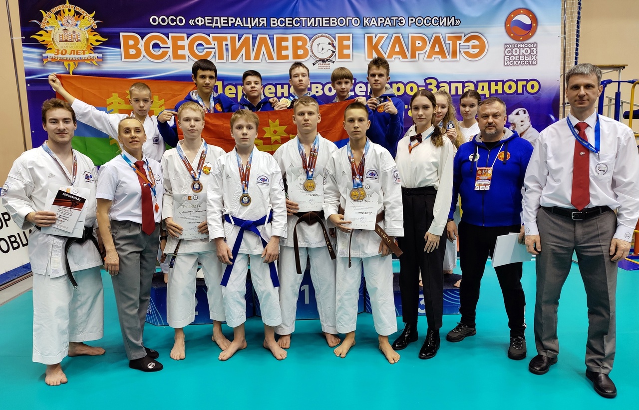 Карельские спортсмены заняли призовые места в состязаниях по всестилевому каратэ