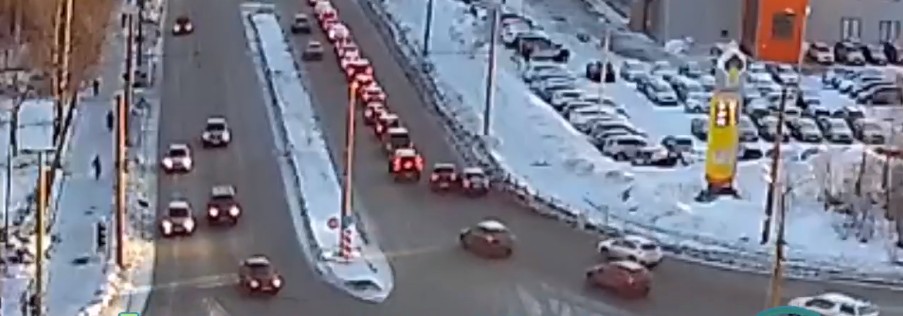 Авария спровоцировала затор на оживленной дороге Петрозаводска в час пик