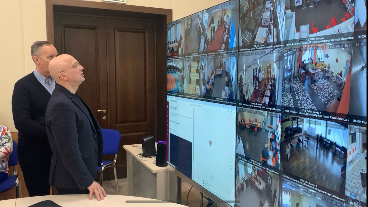 Спикер парламента Карелии посетил центр наблюдения за выборами