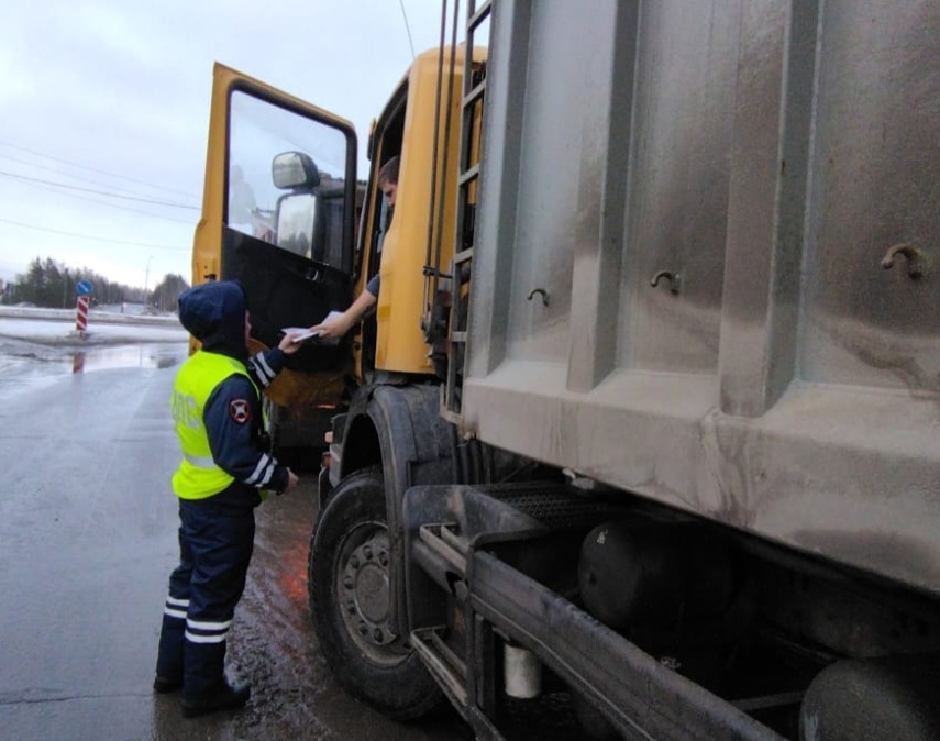 В Петрозаводске проверят водителей грузовиков