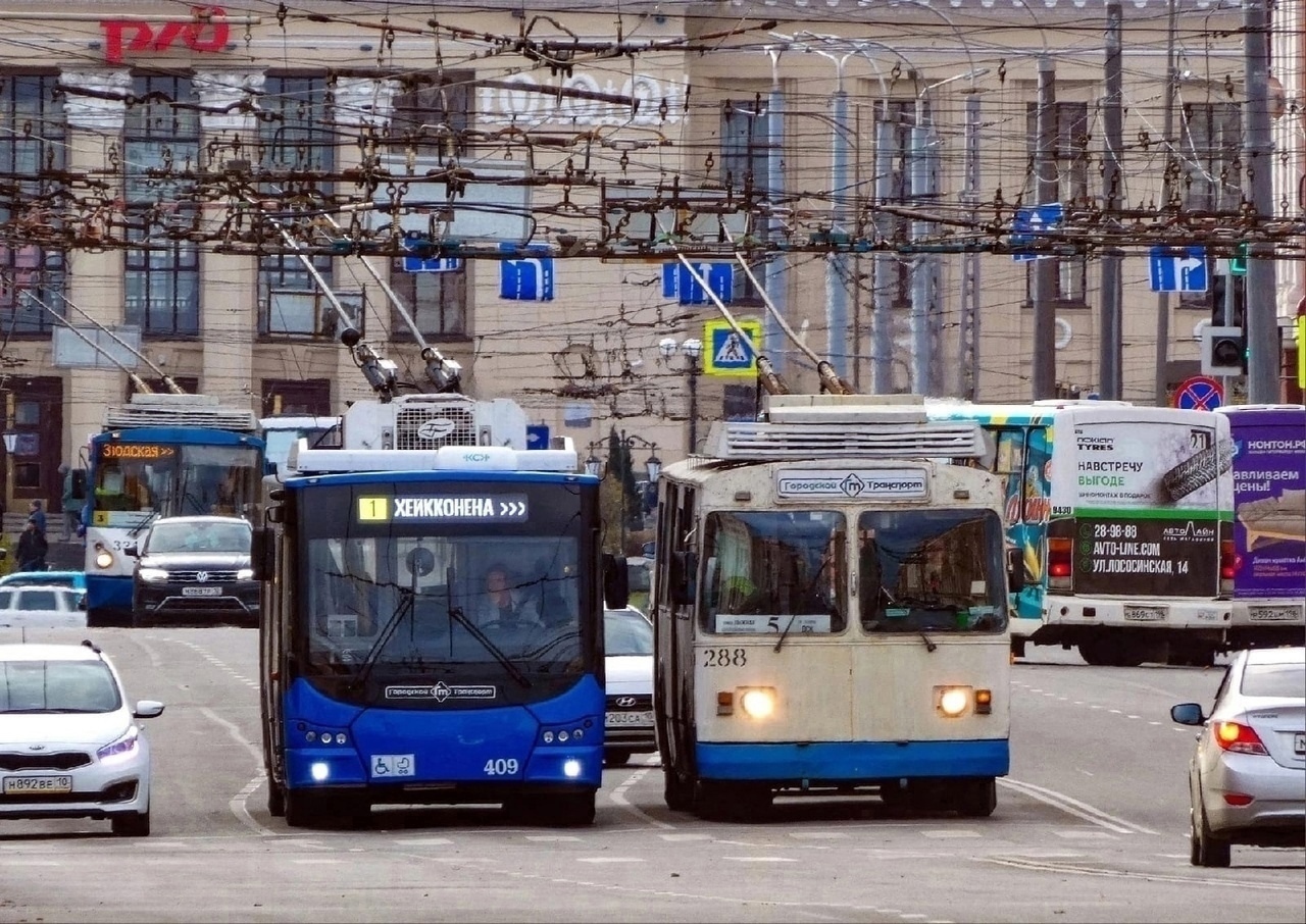 В Петрозаводске ищут пассажиров троллейбуса, в котором капала капель