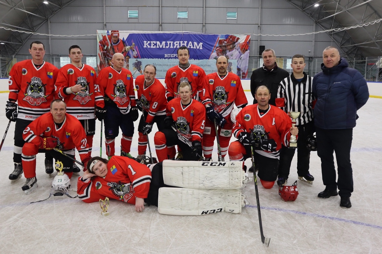 Определился победитель хоккейных соревнований на севере Карелии