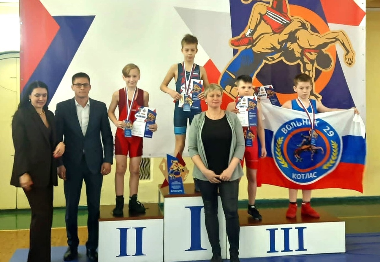 Карельский спортсмен стал победителем по вольной борьбе на турнире в Череповце 