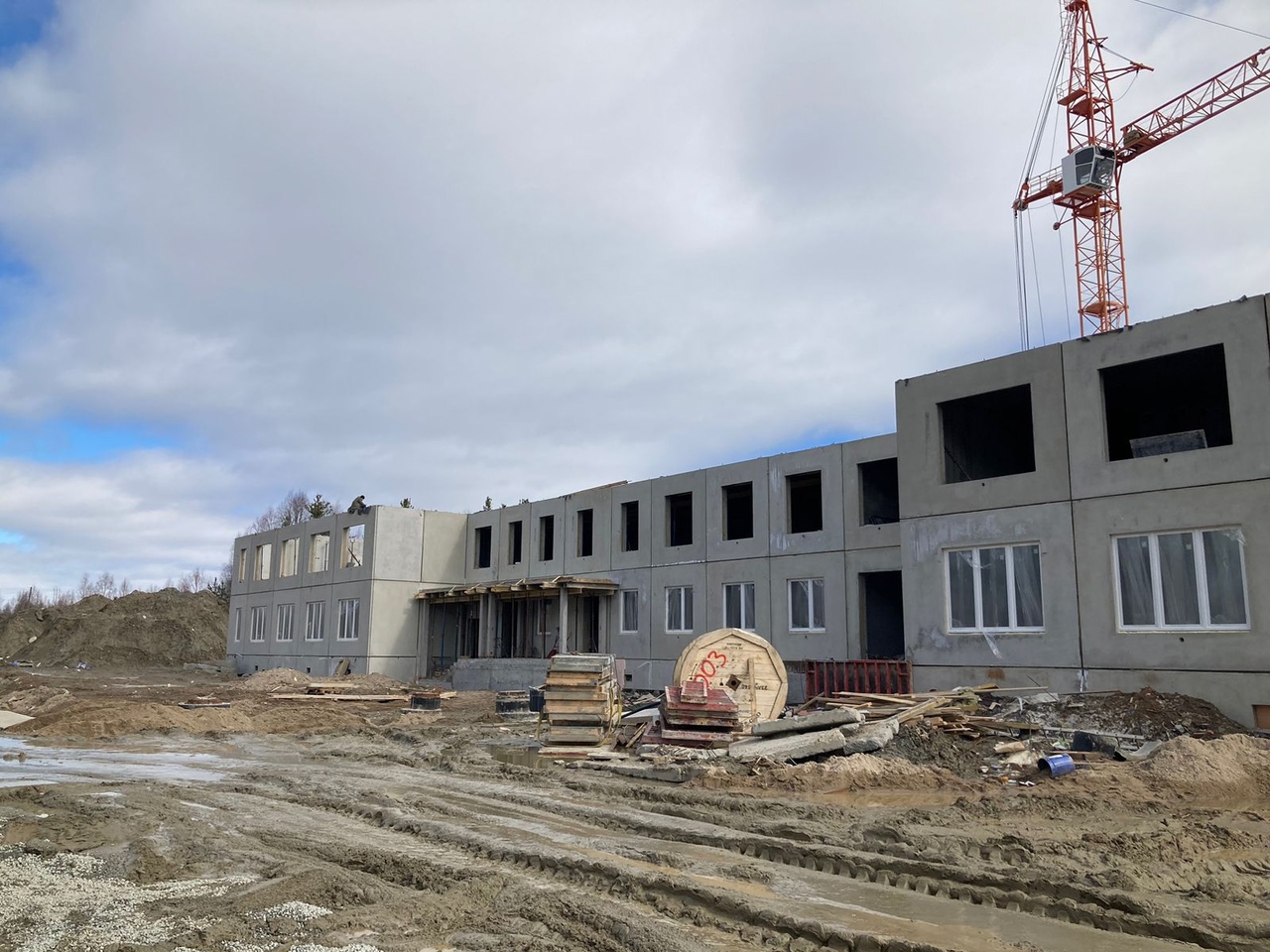 В Калевале продолжается строительство нового детского сада