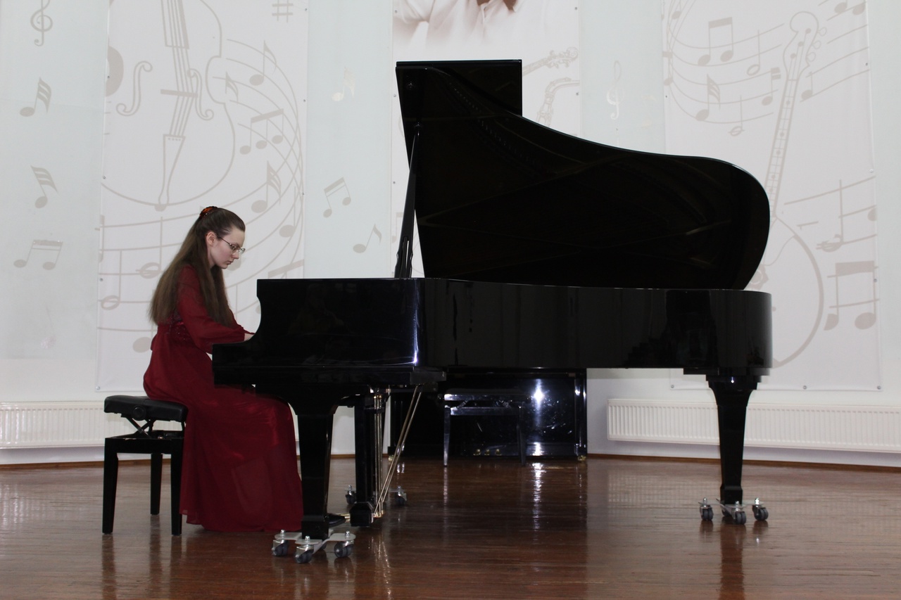 В Костомукше завершился открытый международный юношеский конкурс пианистов