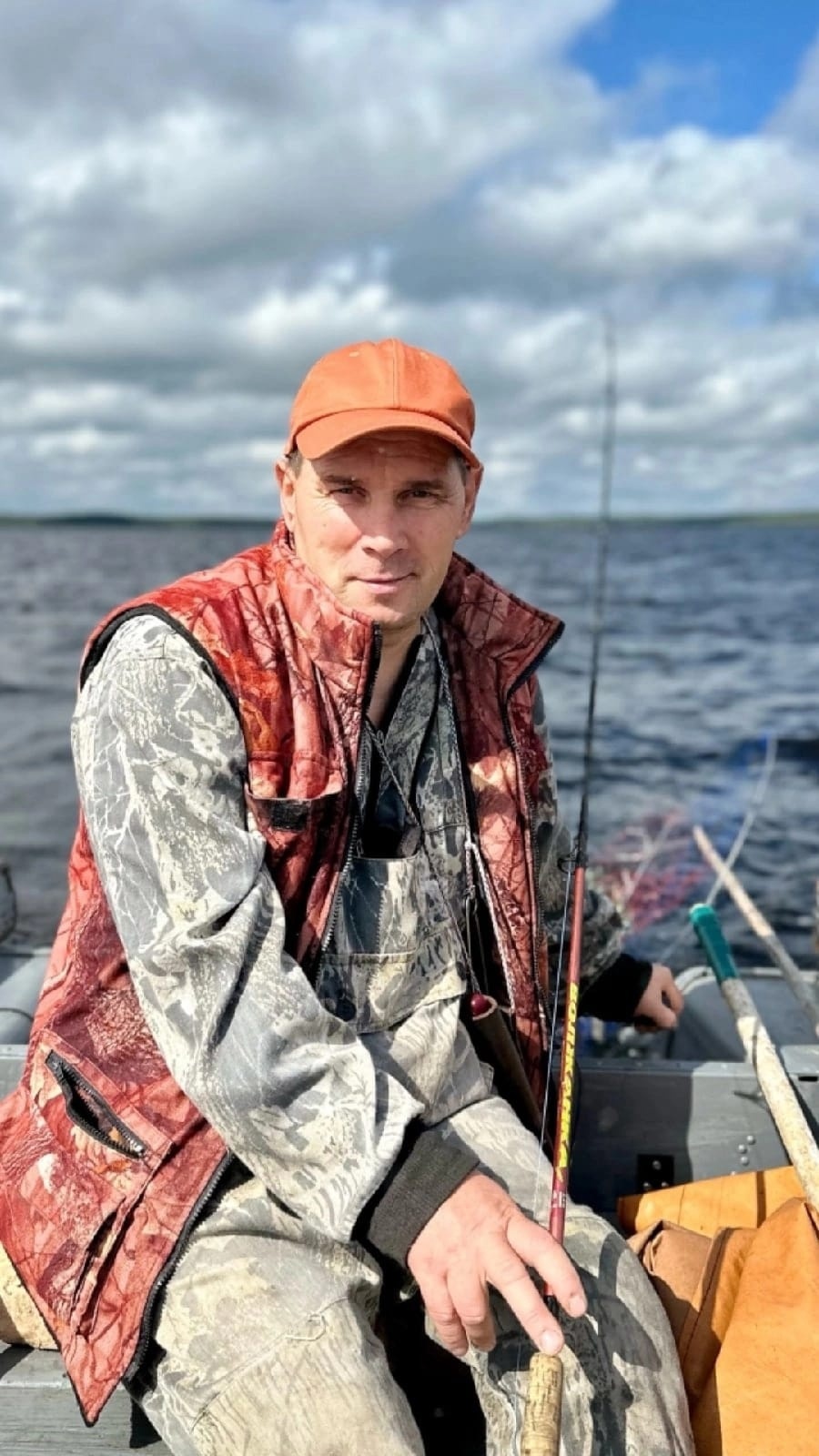 Водитель «скорой» спас утопающего на озере в Карелии
