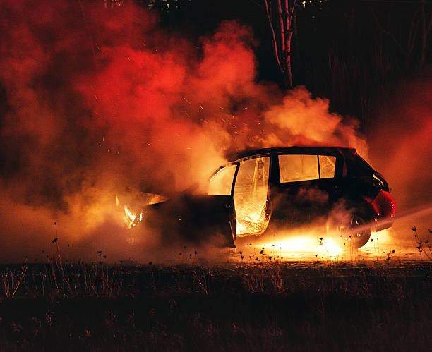 Машина загорелась в одном из дворов Петрозаводска