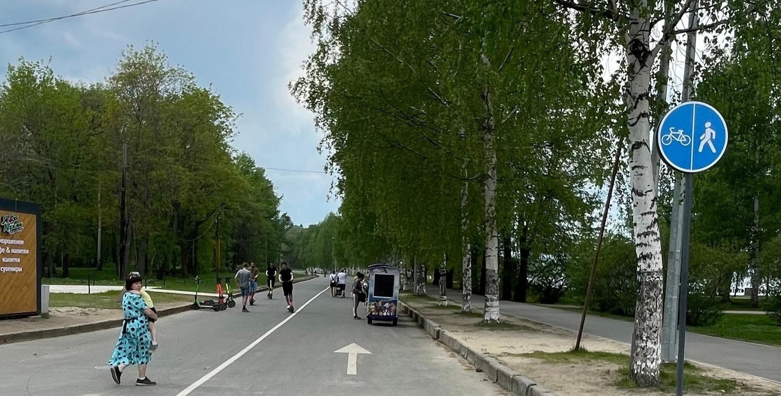 Водитель электросамоката скрылся после наезда на девочку в центре  Петрозаводска | СТОЛИЦА на Онего