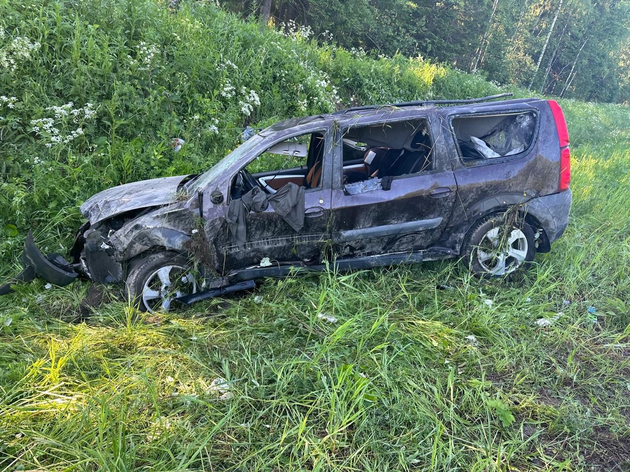 Появились подробности аварии с перевернувшимся авто на трассе в  Сортавальском округе | СТОЛИЦА на Онего