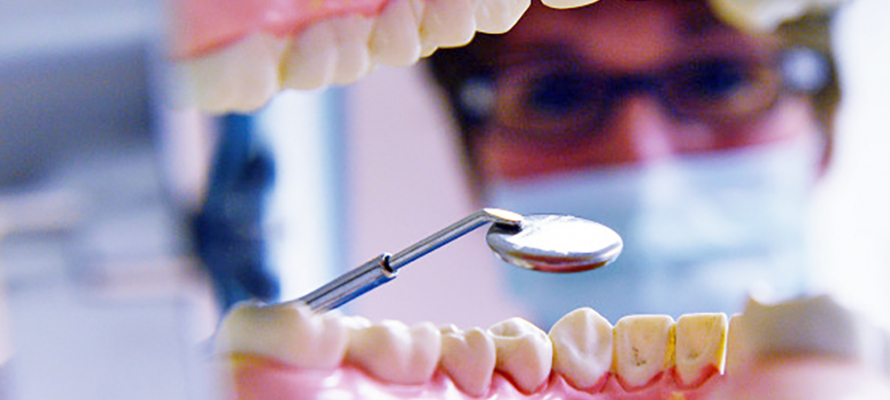 Названы самые вредные для зубов продукты
